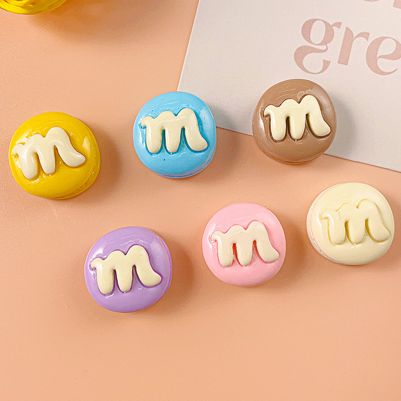 Macaron color M Frijol resina accesorios DIY diversión jalea frijol comida y juego crema pegamento horquilla accesorios para el cabello agujero zapatos material