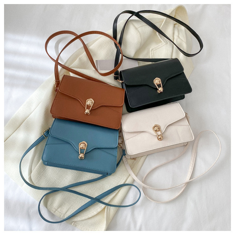 Women's Small Pu Leather Solid Color Streetwear Lock Clasp Square Bag display picture 16