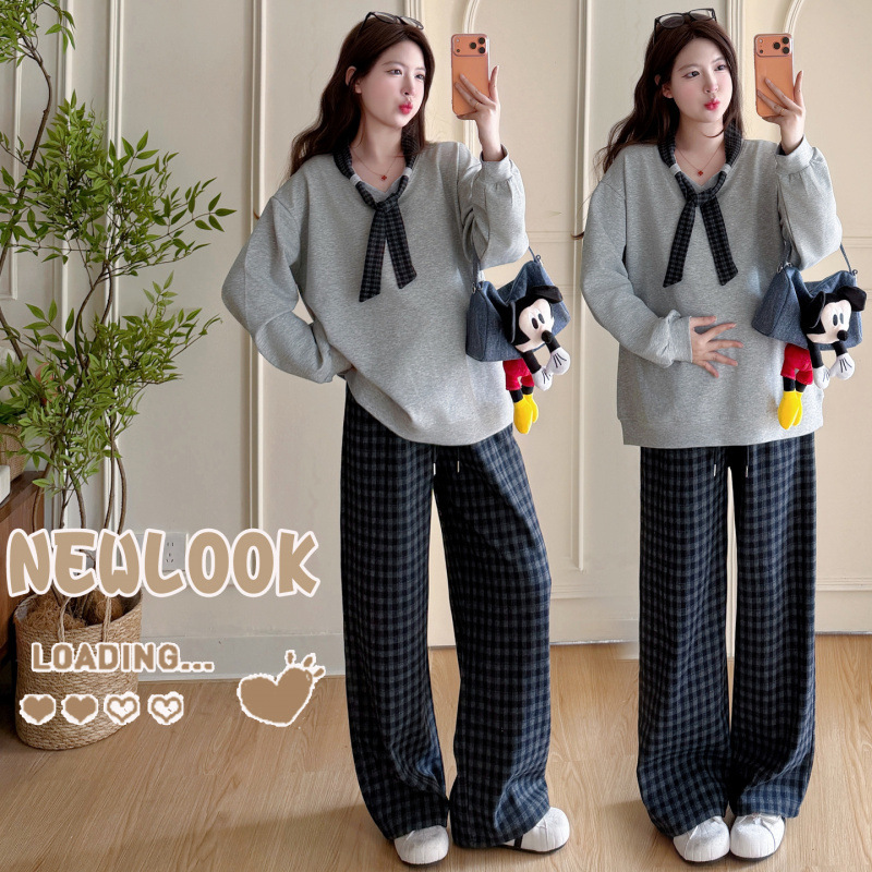 In stock: Maternity spring outfit set 2026 new style, pocketed V-neck top, maternity sweatshirt + plaid pants maternity set In stock: Maternity spring outfit set 2026 new style, pocketed V-neck top, maternity sweatshirt + plaid pants maternity set