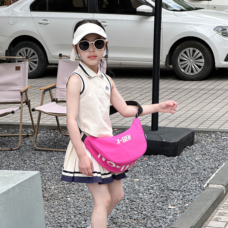 Moda coreana de moda para niños y niñas bolsas de饺os letras de aire extranjero de gran capacidad bolsas de mochila para niños nuevas bolsas para niños