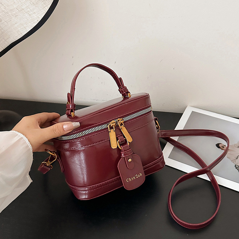 Retro Trendy Luxury 2026 New Arrival Small Square Handbag Fashion Casual Shoulder Bag Niche Crossbody Box Bag - Thumbnail 4
