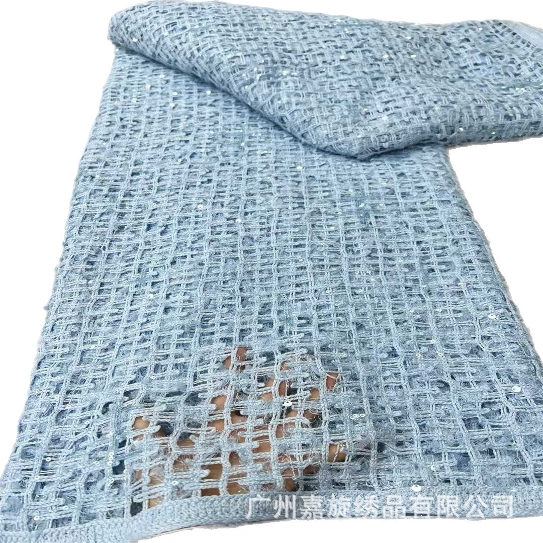 Otoño y invierno nuevo pequeño viento fragante tejido agujero sequinilla tela bordada fresca chaleco verde tela de moda vestido