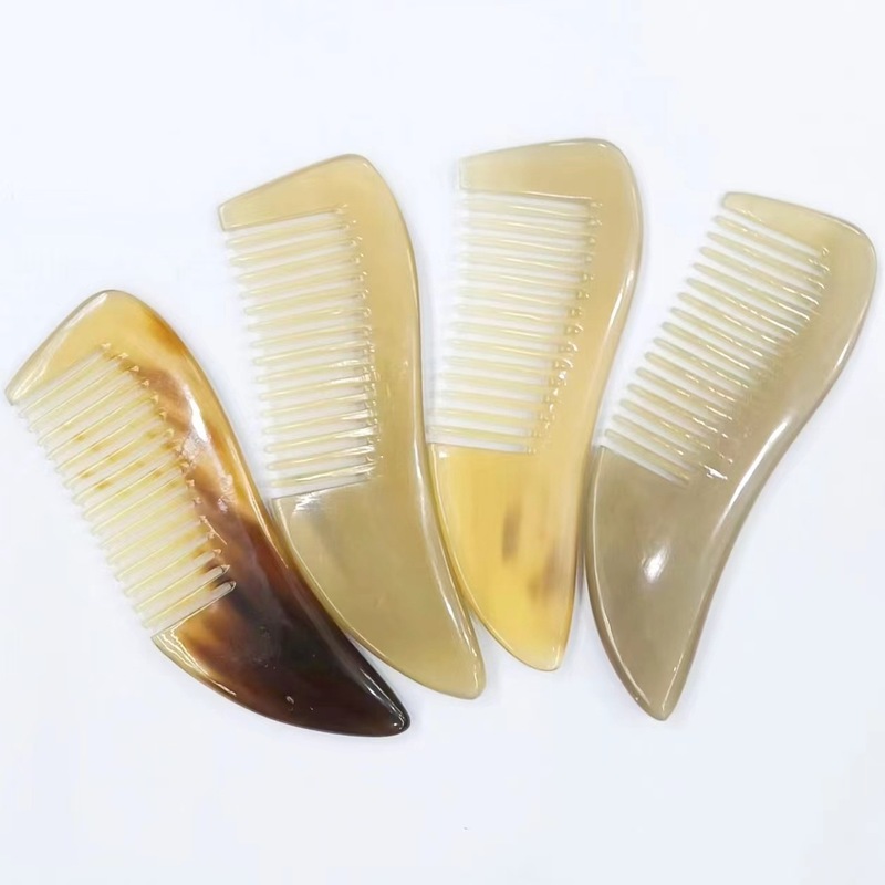 角木蛟卸売りヤクの角の取っ手の細い歯の先の尾の櫛の多いデザインの彫刻の小さい櫛は価格性能比が高いです。|undefined