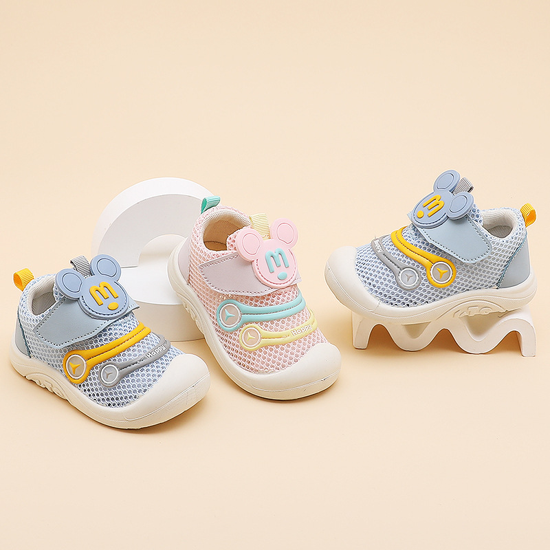Zapatos infantiles para bebés varones 2024 primavera y verano nuevos zapatos de malla suave para bebés zapatos de malla transpirables zapatos infantiles