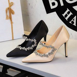 8351-18 French style temperament water diamond decoration silk pointed shallow mouth fashionable and not tiring feet thi