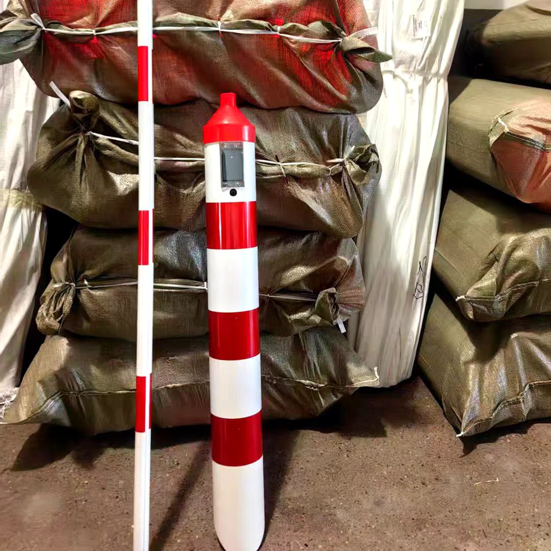 太阳能拉线保护套警示灯国家电网红白管晚上自发光电线杆保护套管