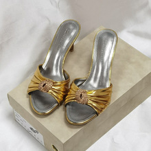 һ�֎���ɫ�߸�����Ь���e�ٴ��ް������_��ЬŮ���⴩2025�¿�