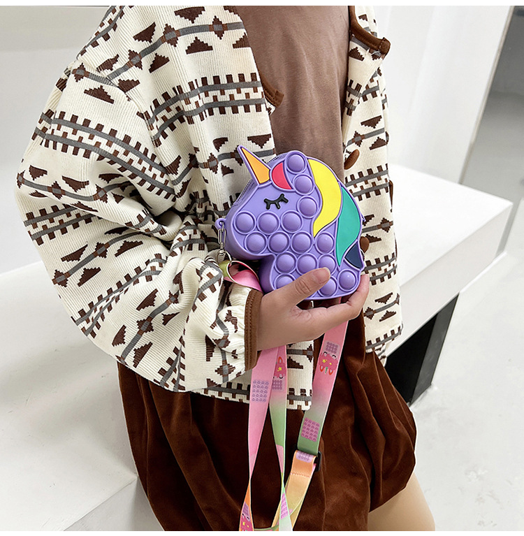 Cross-border new product: Unicorn Rat Extermination Pioneer Coin Purse, Cartoon Silicone coin Purse, mini crossbody bag, storage bag undefined