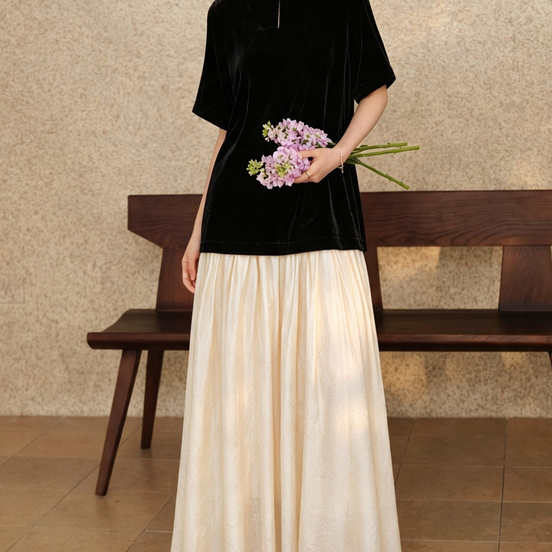 Fake two-piece black silk velvet dress! Mulberry silk round-neck, mid-sleeve, long, loose-fitting dress for autumn Fake two-piece black silk velvet dress! Mulberry silk round-neck, mid-sleeve, long, loose-fitting dress for autumn
