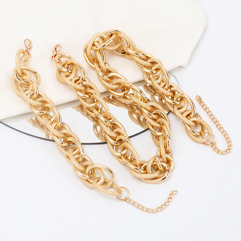 Personalized Golden Exaggerated Aluminum Chain Choker Necklace Bracelet Combination Set Wholesale display picture 5