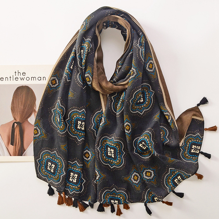 Comercio exterior suave satén algodón bufanda algodón y lino sensación seda bufanda Totem impresión borla chal Otoño e Invierno protección solar bufanda caliente
