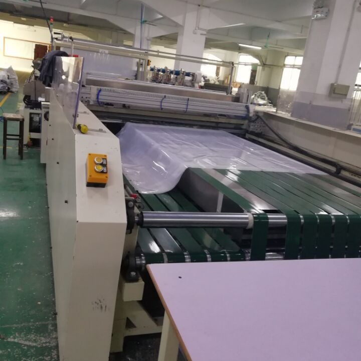 大量生产 全自动高频浴帘机 涤纶浴帘全自动机器 高周波对折机