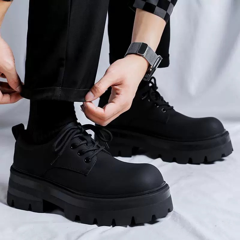 2025 Thick-Soled Plain Derby Shoes for Men, High-End Niche Black Shoes with a 7cm Height Increase, British Style Large-Toe Leather Shoes