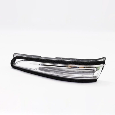 876141S000 Is Suitable for the Rearview Mirror Glass Turn Signal Light of the 2011-2017 Hyundai Accent (Power supply, ignition system accessories)