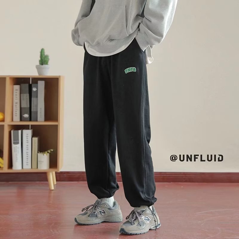 2023 primavera y otoño sueltos pantalones casuales pantalones cortos de los hombres de moda Pantalones rectos nueva llegada para hombres