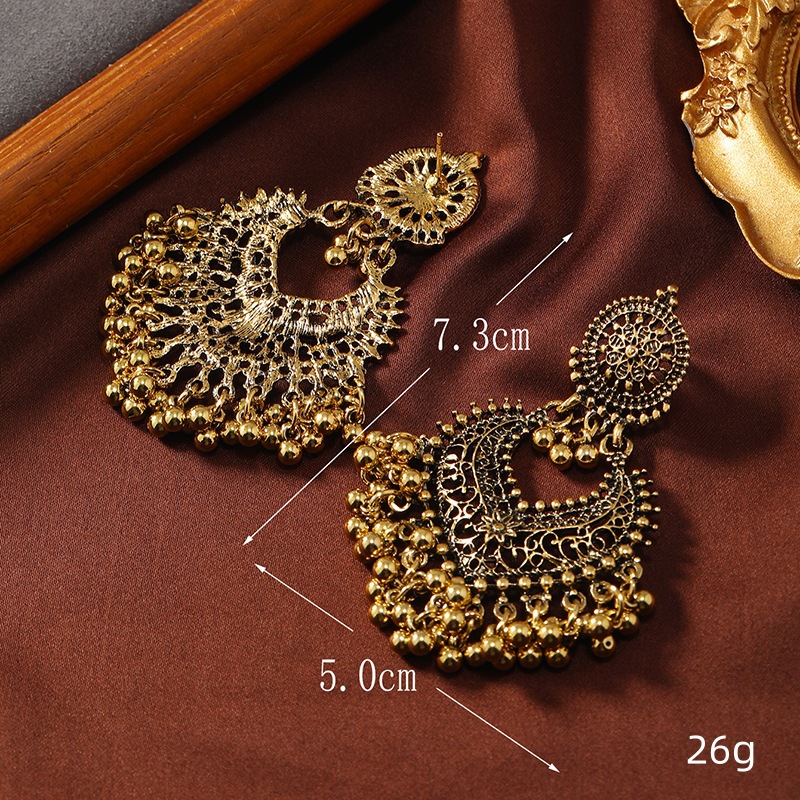 Vintage Bohemian Ethnic Style Drop Earrings With Hollow Heart Studs_voghion.com