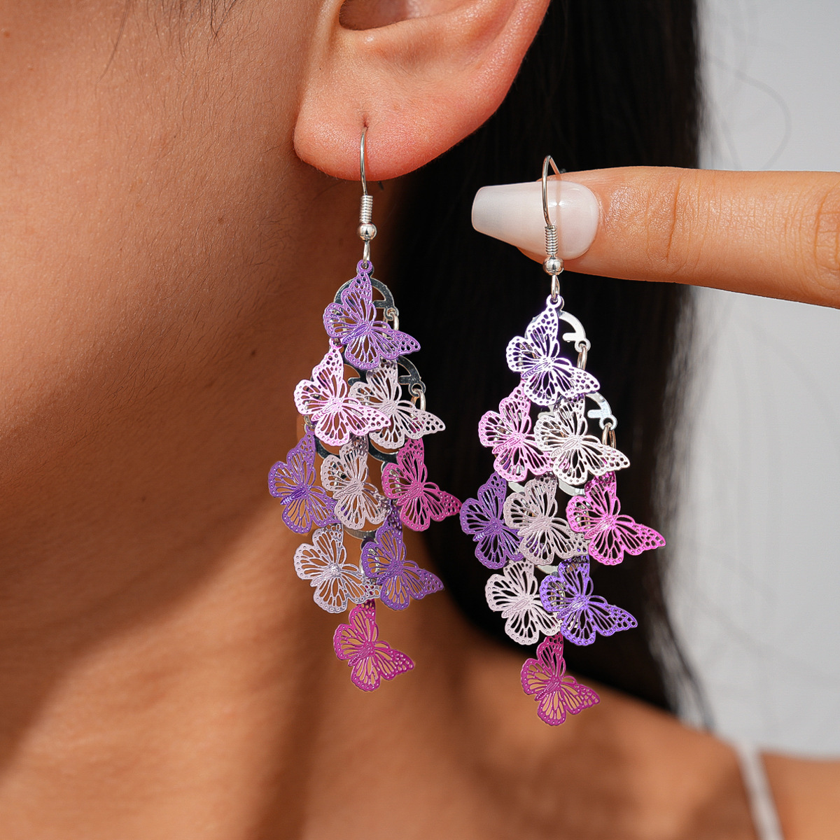 Europa y los Estados Unidos transfronterizos mariposa agujero gancho de orejas bordilla estilo nacional estilo retro moda personalidad pendientes de nicho de alta sensación de orejas image 1