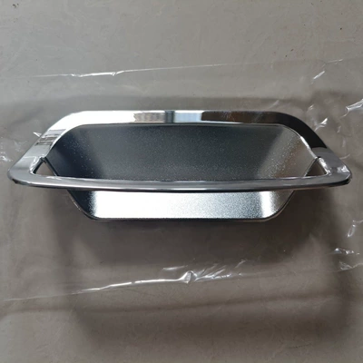 Wrist Fog Light Cover Rear – Şüşə kənarı xromları/moldingləri - electroplating-rear-door-wrist1l