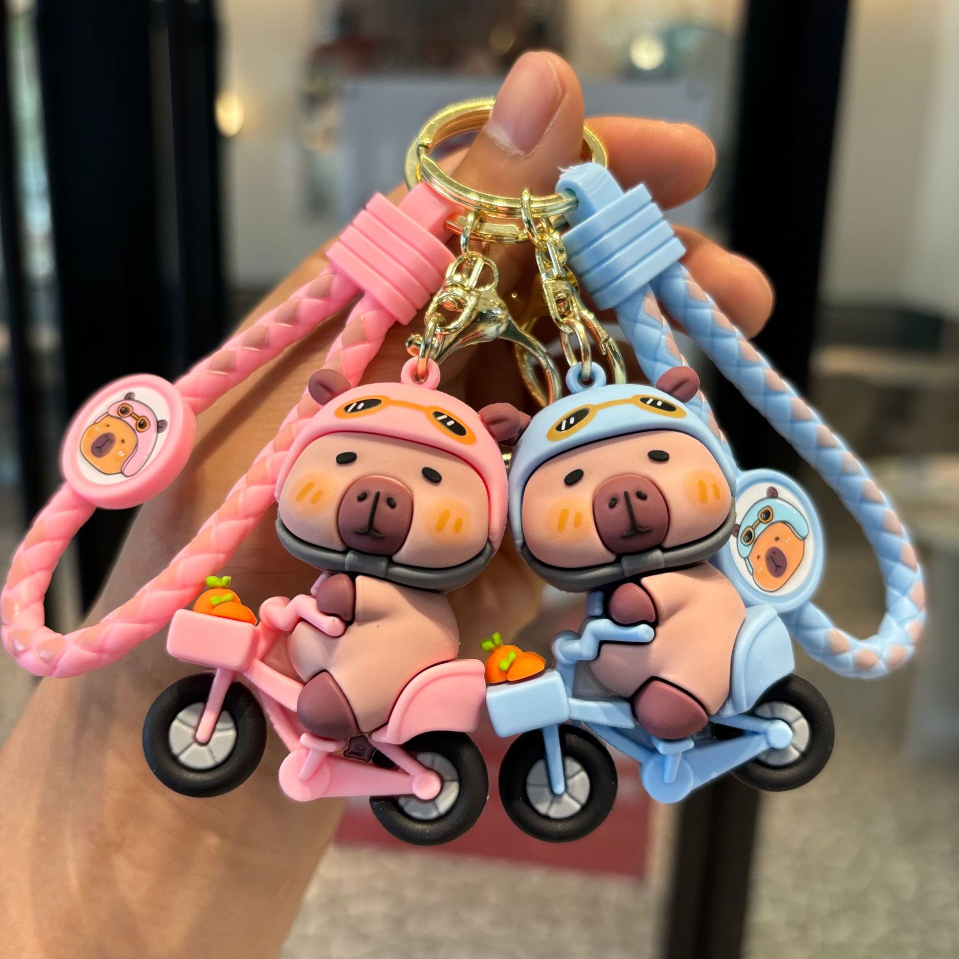 Nuevo Capibara llavero Dolphin Princess colgante atrapar bebé accesorios pequeños regalos para automóviles lindos colgantes