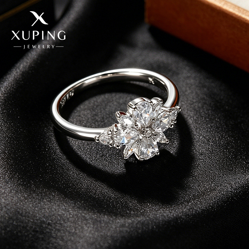 Xuping temperamento elegante anillo de flor simple incrustado zircon anillo de aleación de cobre nicho diseño dulce joyería