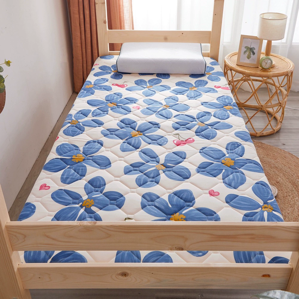 Winter mattress for elementary school students, folding duvet for home use, bedding, wholesale