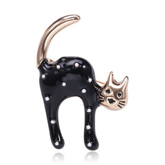 Korean Version Oil Drip Cartoon Cute Spotted Cat Pin, Fashionable and Versatile Clothing Accessory Animal Pin Wholesale