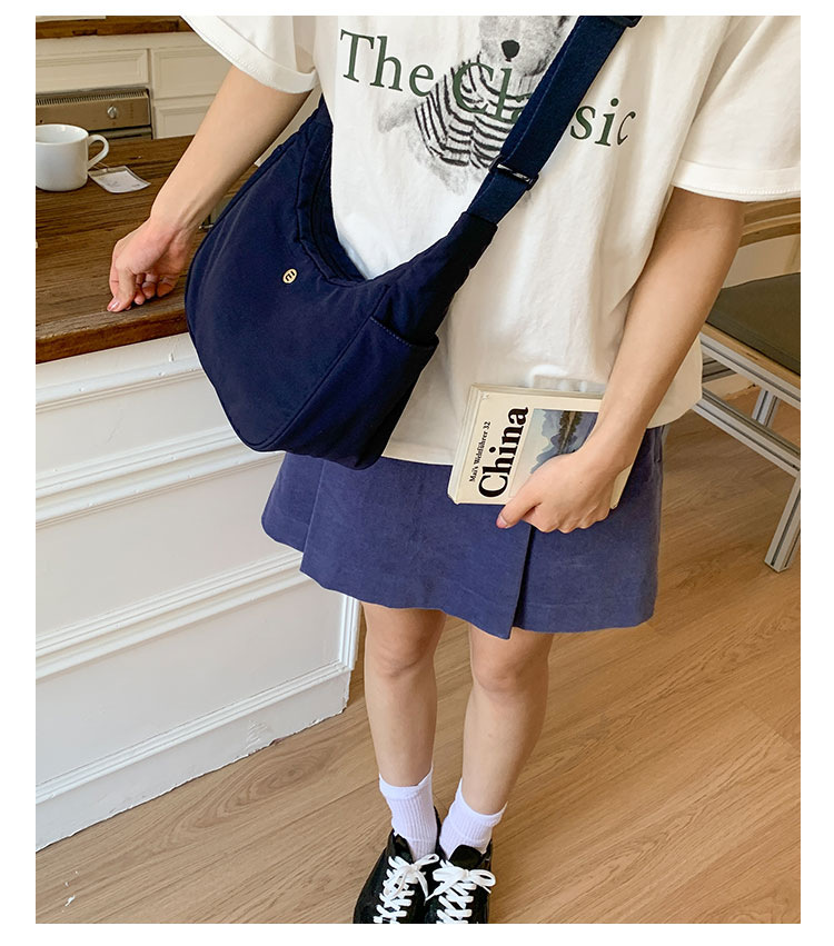 Small handbag, women's underarm bag, fashionable and casual single-shoulder bag, crossbody bag, 2025 new style for work and commuting, stylish solid color bag undefined