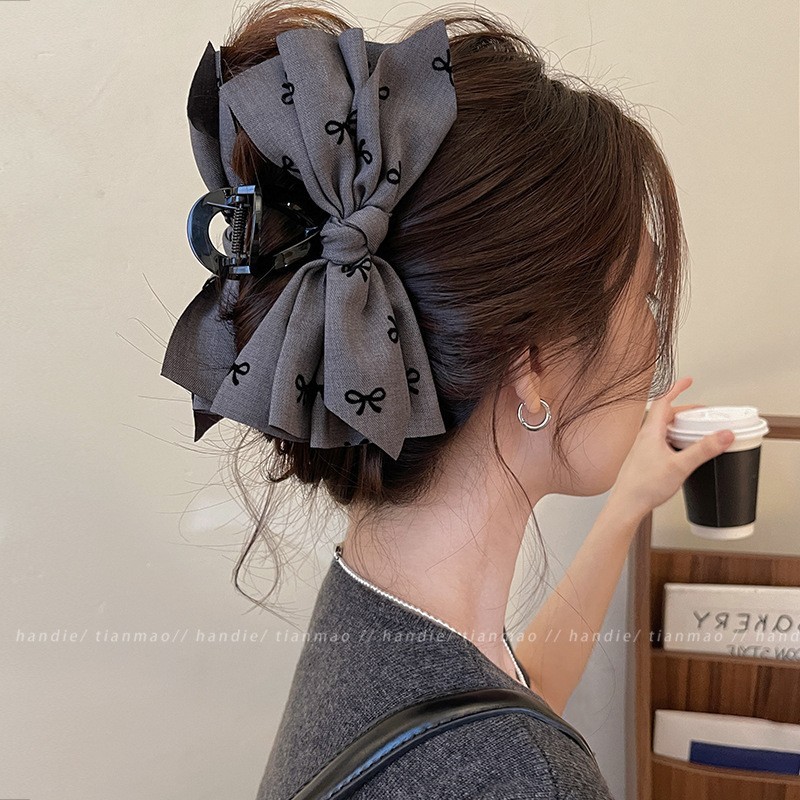 フレンチポルカドットレトロコントラストリボンリボンパールペンダント後頭部シャーククリップヘアピン女性用|undefined