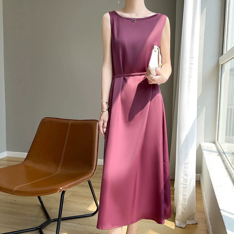 Solid Color Sleeveless Wide-Strap Pullover Dress, Summer French Elegant Style, Fashionable Satin Long Dress, Black Solid Color Sleeveless Wide-Strap Pullover Dress, Summer French Elegant Style, Fashionable Satin Long Dress, Black