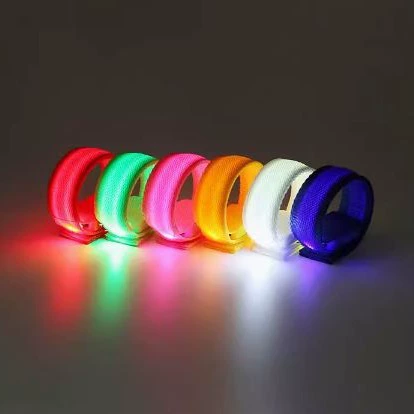 Светодиодный бег светящиеся руки с зарядным браслет USB Велосипедный фонарь на открытом воздухе флуоресцентный ночной бег