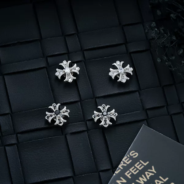 Retro Cross Zircon Full Diamond Magnetic Ear Clips for Men and Women, Unique Minimalist Style, Niche Light Luxury Ear Jewelry Wholesale