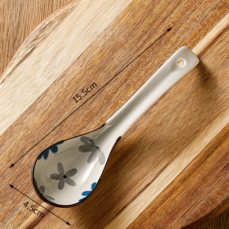 Cuchara pequeña de estilo japonés cuchara de cerámica hogar cuchara de sopa de porcelana azul y blanca cuchara de patrón lindo creativo