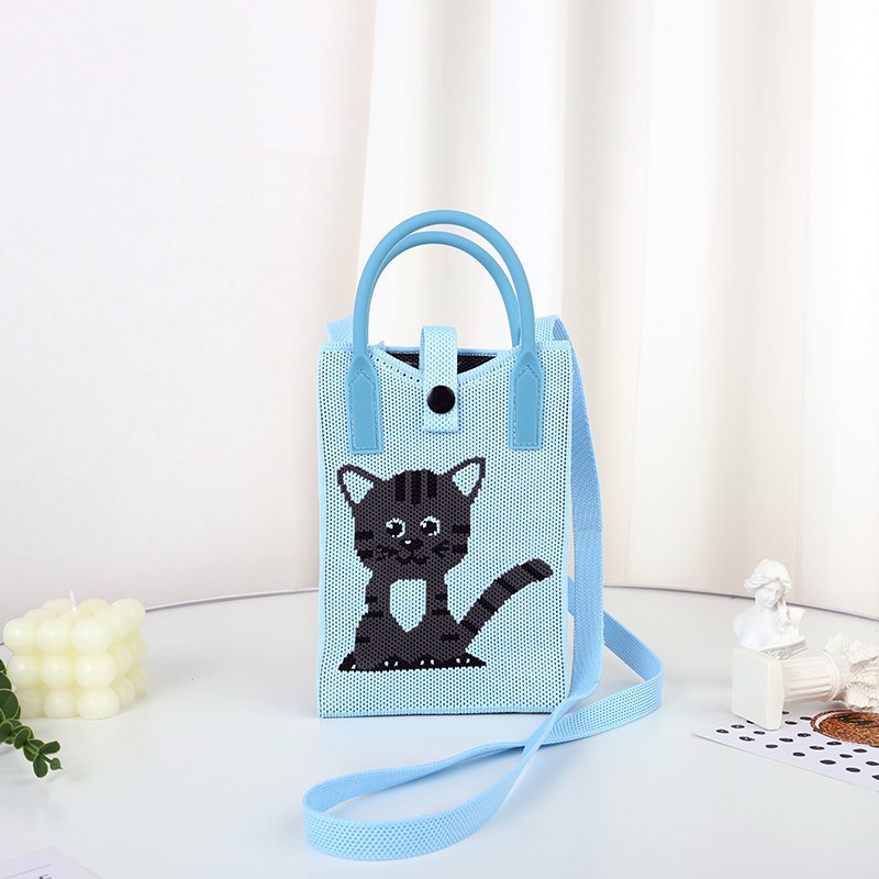 Azul. Black Cat