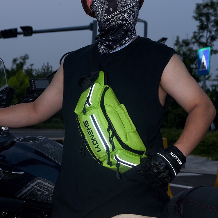 骑行腰包摩托车胸包夜间反光防水骑行背包斜跨包加制LOGO厂家直销