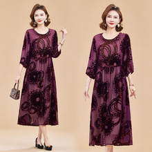 厂家直销杭州真丝绒连衣裙2025新款春秋桑蚕丝植绒裙女控价699