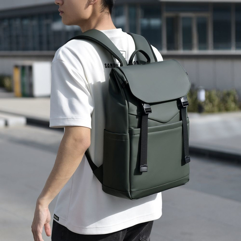 New men's backpack, large capacity, durable, waterproof, stylish, suitable for travel and commuting, trendy computer bag for college students
