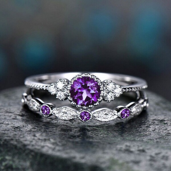 fashionable set with zircon