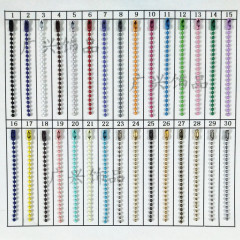 カラーのボールチェーンのペンダントチェーンのアクセサリーは塗装のチェーンを掛けます。