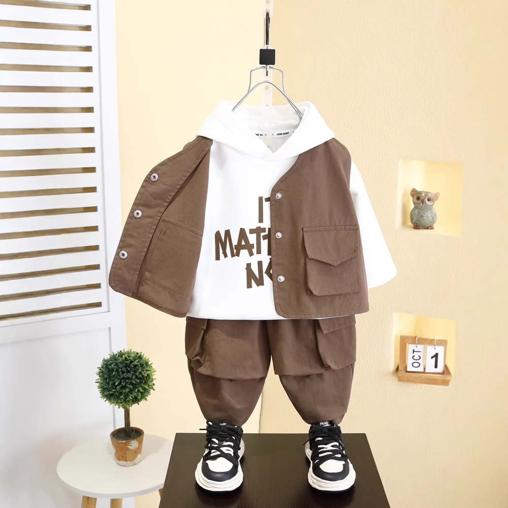 7570 traje de tres piezas para niños 2025 nuevo traje de primavera y otoño casual atractivo para niños pequeños y medianos