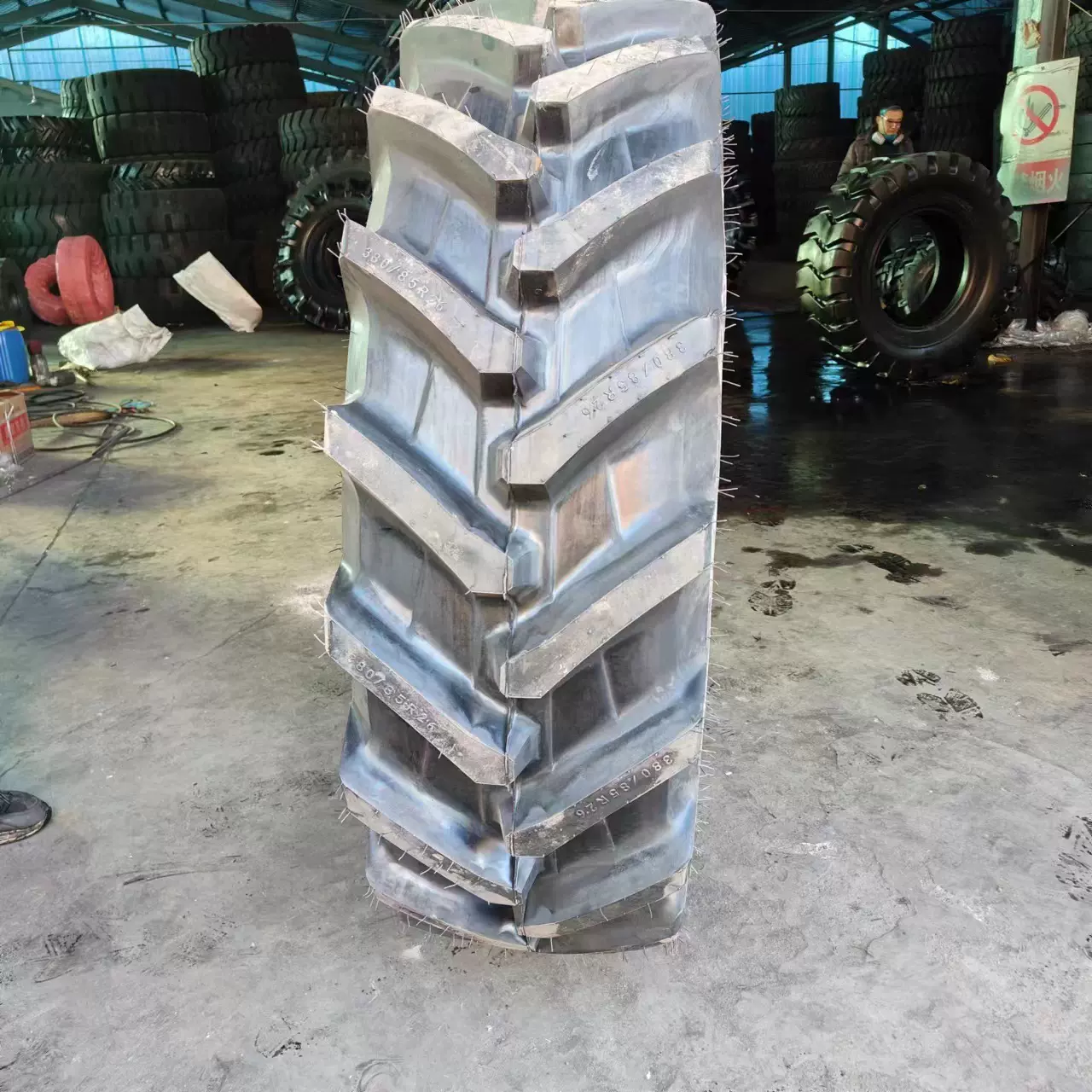 14.9R26子午线轮胎380/85R26拖拉机轮胎真空轮胎340/85R24