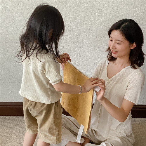 Solid Color Wrinkled Gauze Square Scarf Plain Simple Hotel Homestay Bathroom Towel Children Adults Soft Skin Bath Towel