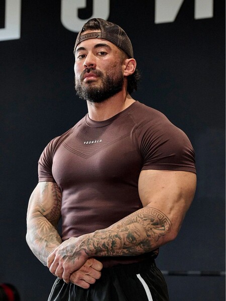 YOUNGLA Sports quick dry breathable elastic T-shirt for gym