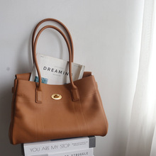 �ļ�ͨ��~Ӣ���͹���Ƥ��~ͨ���^��ţƤ�μ���i�۴�����Ů����