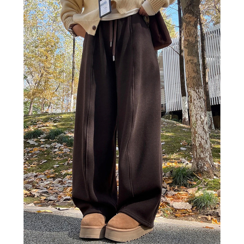 Coffee-Colored Fleece-Lined Curved-Leg Pants for Women, New Winter Style, Thickened Straight Wide-Leg Pants, High-Waisted Slimming Sports Sweatpants Coffee-Colored Fleece-Lined Curved-Leg Pants for Women, New Winter Style, Thickened Straight Wide-Leg Pants, High-Waisted Slimming Sports Sweatpants