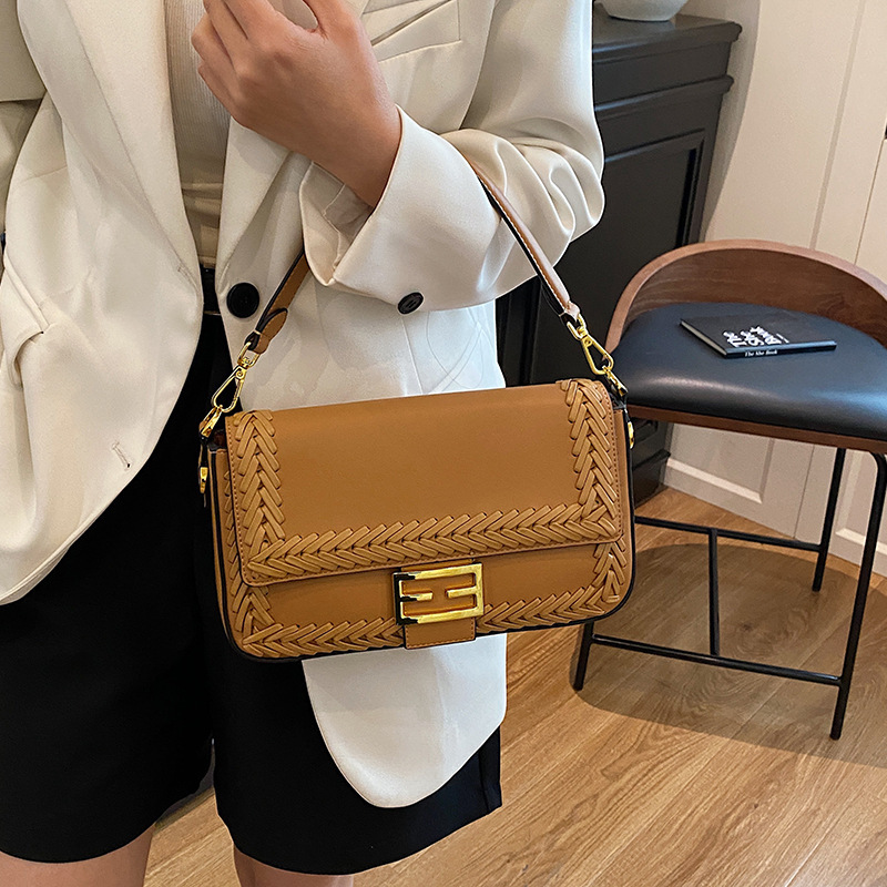 Bags Crossbody Wholesale New Baguette Tote Saddle Kelly Bamboo Woven Bucket Chain Presbyopic Armpit Handbag for Women Bags Crossbody Wholesale New Baguette Tote Saddle Kelly Bamboo Woven Bucket Chain Presbyopic Armpit Handbag for Women