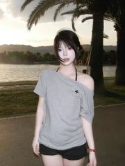 韩版美式复古字母印花短袖T恤夏季百搭学院风简约通勤斜肩上衣潮