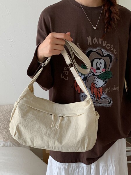 Fashionable nylon one-shoulder bag