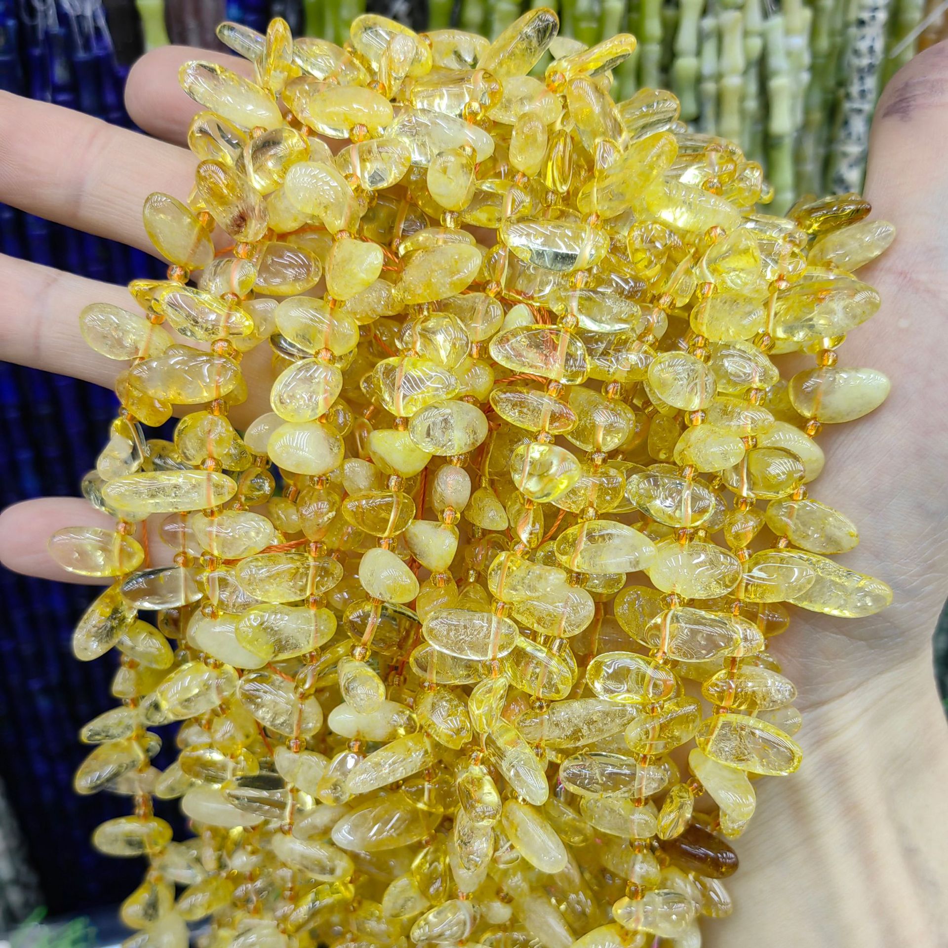 Piedra natural cristal piedra triturada amorfa agujeros laterales heterogéneos semiacabados joyería DIY perlas al por mayor