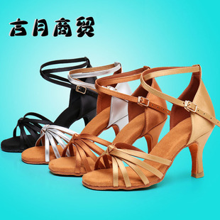 ������ЬŮ�и�ܛ���赸Ь����ЬŮʿ��������Ь�߸�ǡǡ��Ь