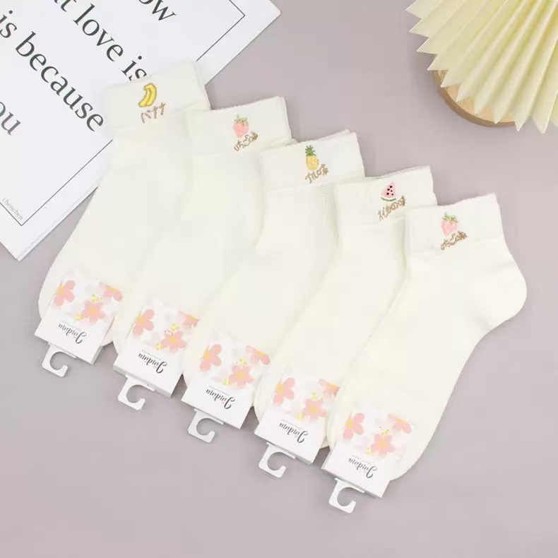Spring and Summer New Style Little White Women's Socks Cartoon Embroidered Women's Boat Socks Thin Cotton Socks Combed Cotton Socks Cute Bear Fishnet Socks